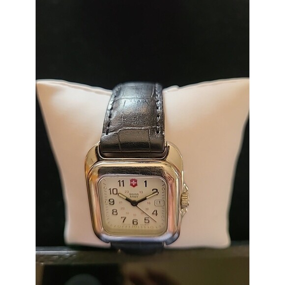 LEXUS VICTORINOX SWISS ARMY WOMENS WATCH CASE CALENDAR 700106485 SWISS MADE - Picture 4 of 10